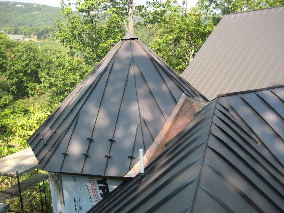 Professional Gutter Cleaning by Craftsman Roofing in La Cresta